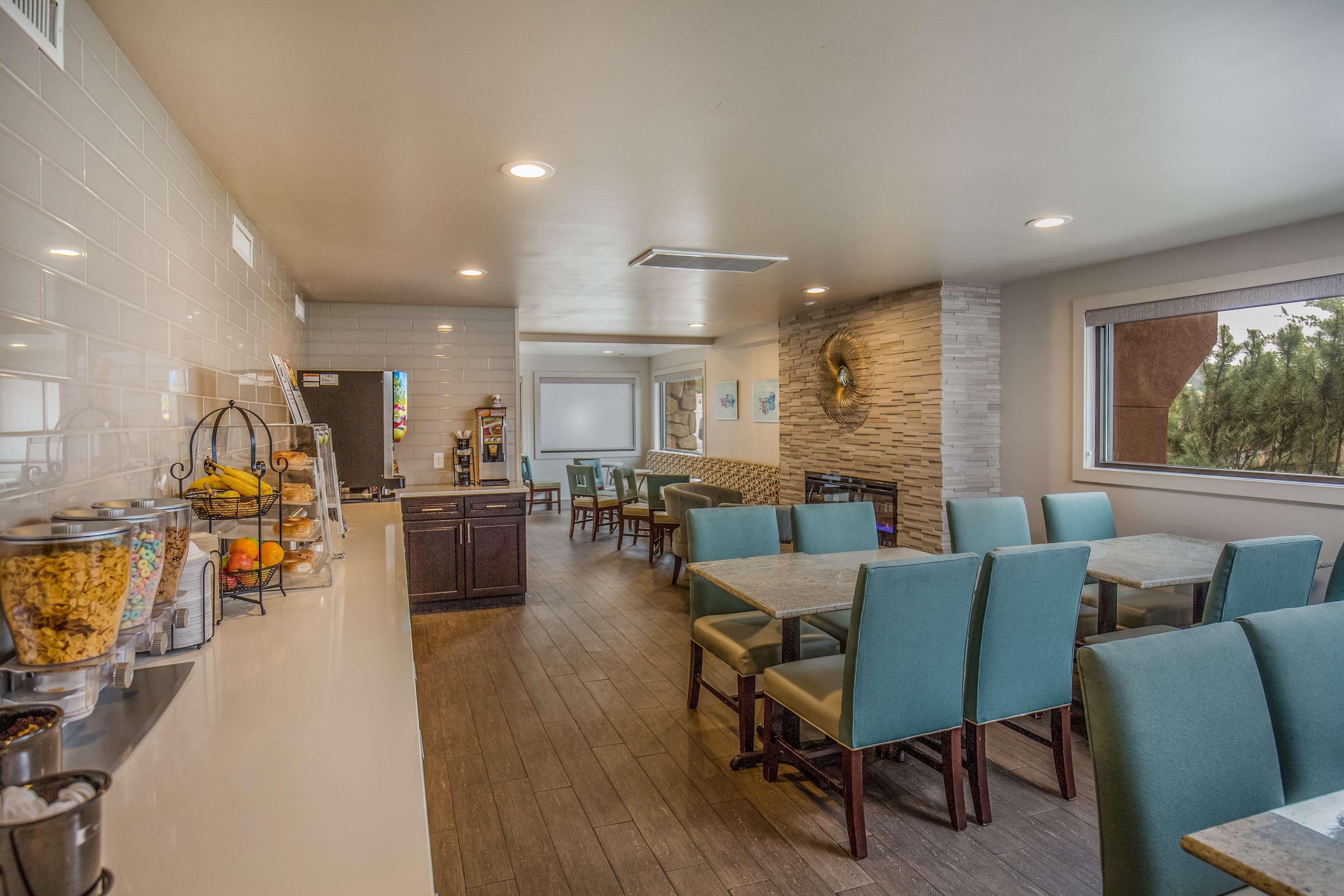 Baymont By Wyndham Durango Motel Bagian luar foto