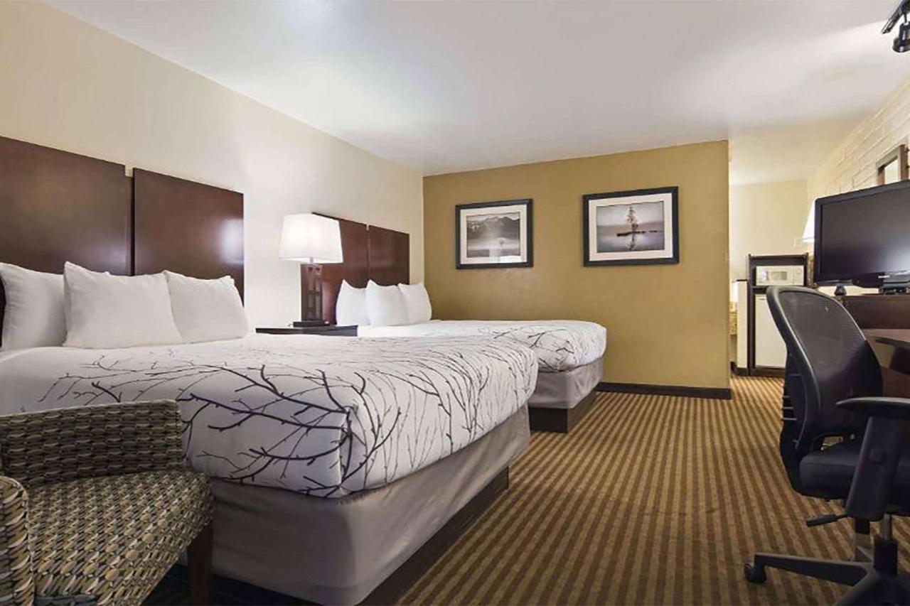 Baymont By Wyndham Durango Motel Bagian luar foto
