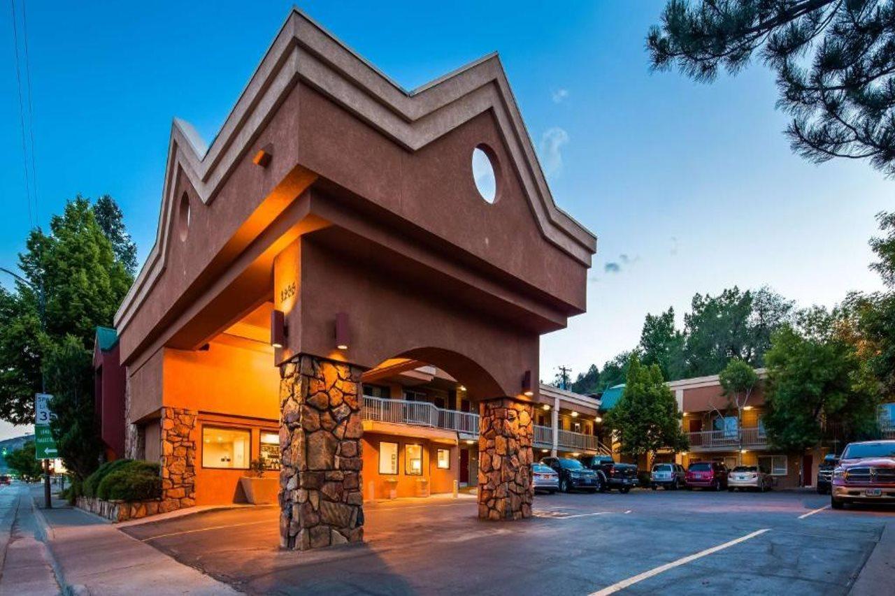 Baymont By Wyndham Durango Motel Bagian luar foto