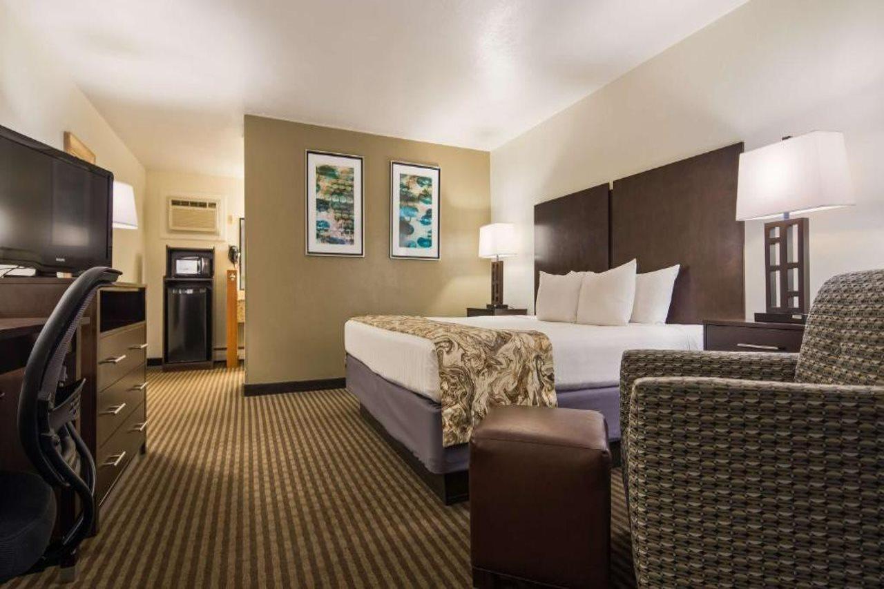 Baymont By Wyndham Durango Motel Bagian luar foto
