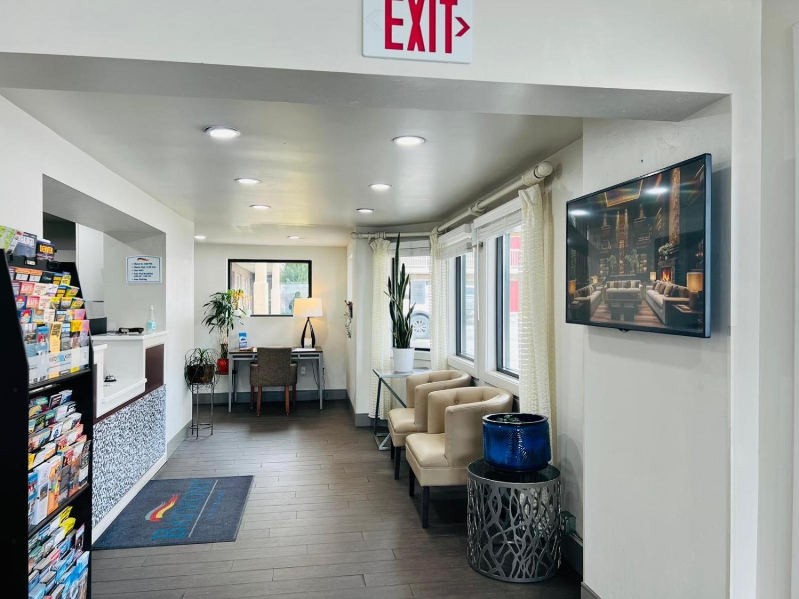 Baymont By Wyndham Durango Motel Bagian luar foto