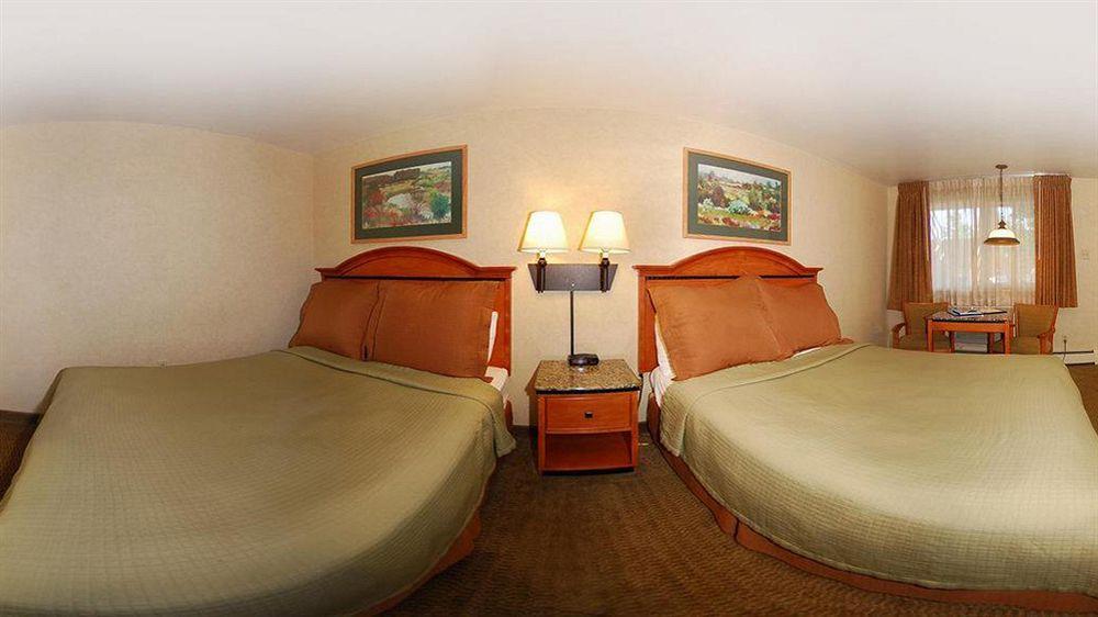 Baymont By Wyndham Durango Motel Bagian luar foto