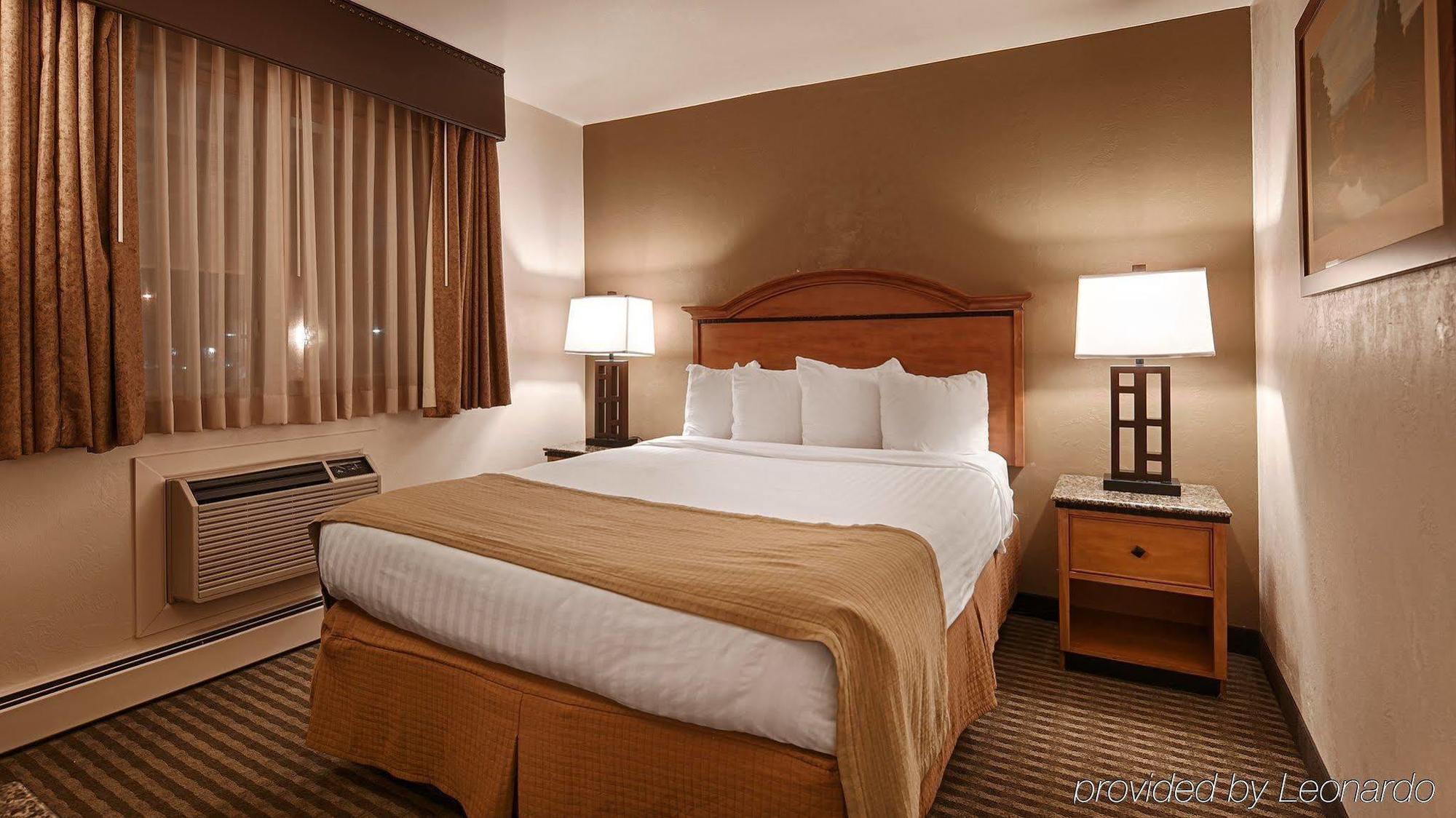 Baymont By Wyndham Durango Motel Bagian luar foto