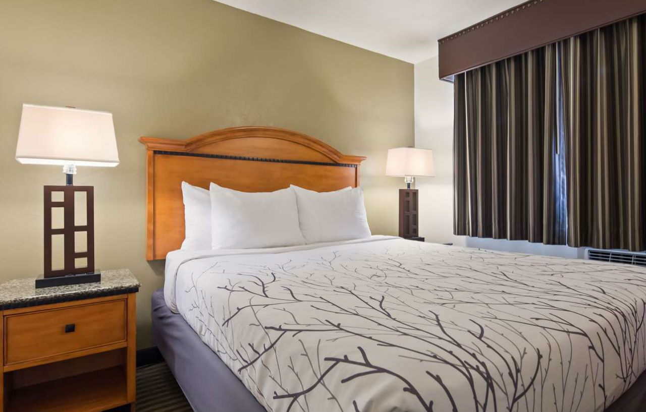 Baymont By Wyndham Durango Motel Bagian luar foto